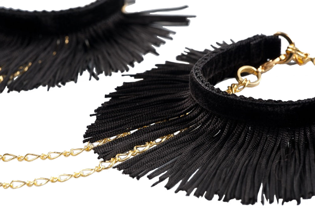 justine hand cuffs close up